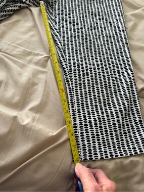 Black and White Dot Capris -Susan Graver Weekend Sz PS